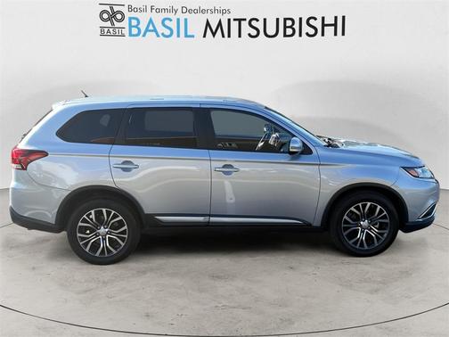2016 Mitsubishi Outlander SE