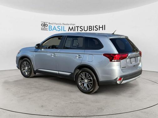 2016 Mitsubishi Outlander SE
