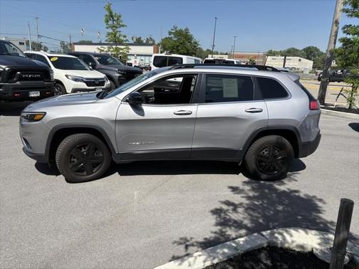 2022 Jeep Cherokee North