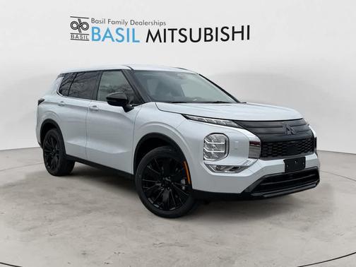 White Diamond 2026 Mitsubishi Outlander LE 1.5T S-AWC