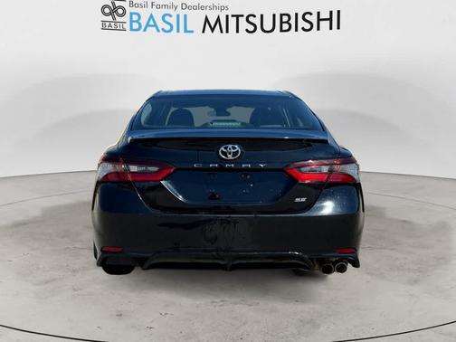 Midnight Black Metallic 2024 Toyota Camry SE