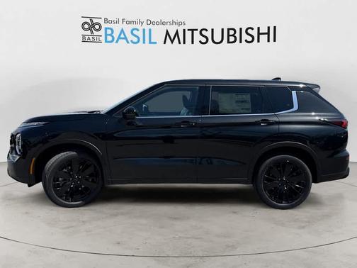 Black Diamond 2026 Mitsubishi Outlander LE 1.5T S-AWC