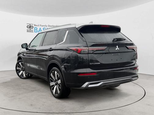 2025 Mitsubishi Outlander PLATINUM EDITION 2.5 S-AWC