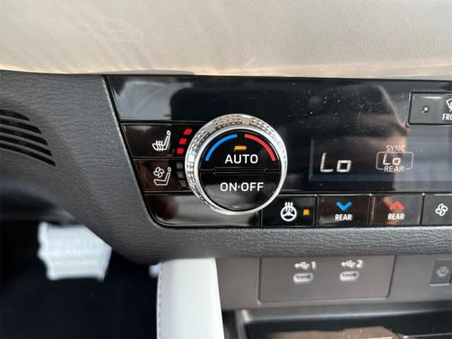 2025 Mitsubishi Outlander PLATINUM EDITION 2.5 S-AWC
