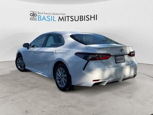 WH 2024 Toyota Camry SE