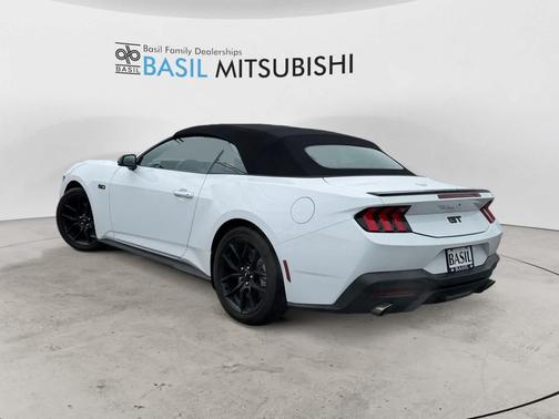 Oxford White 2024 Ford Mustang GT Premium