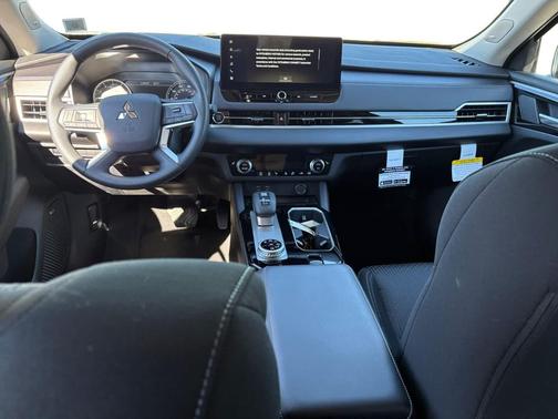 2025 Mitsubishi Outlander ES 2.5 S-AWC