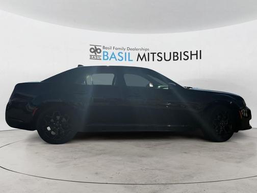 2023 Chrysler 300 Touring