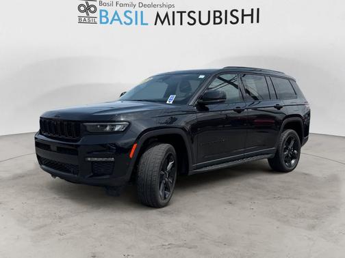 Diamond Black Crystal Pearl 2024 Jeep Grand Cherokee L Limited
