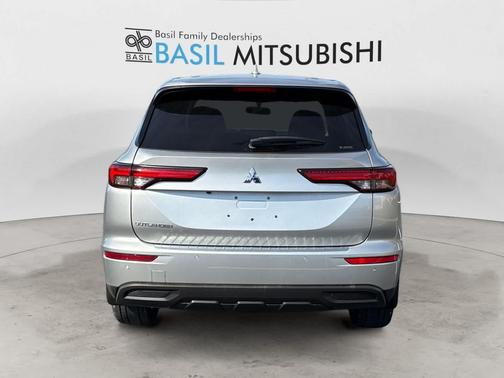 2022 Mitsubishi Outlander ES 2.5 S-AWC