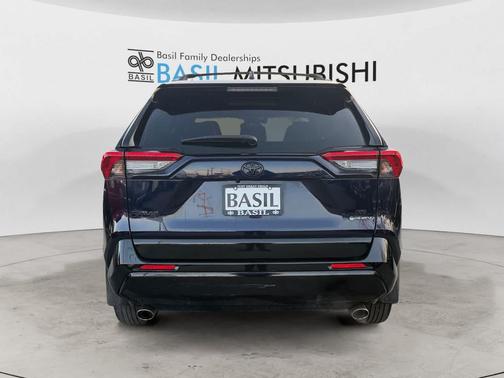 2025 Toyota RAV4 Hybrid SE