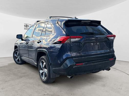 2025 Toyota RAV4 Hybrid SE