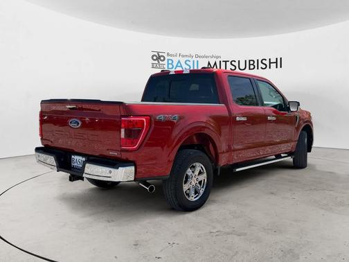 Hot Pepper Red Metallic Tinted Clearcoat 2023 Ford F-150 XLT