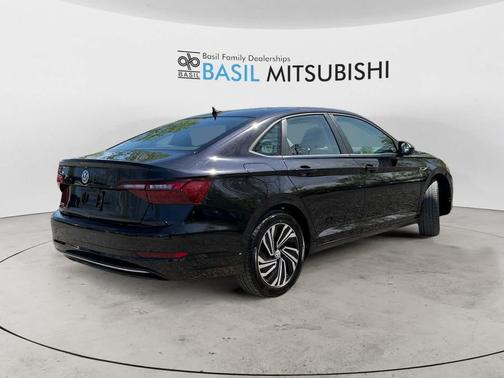 Deep Black Pearl 2020 Volkswagen Jetta 1.4T SEL