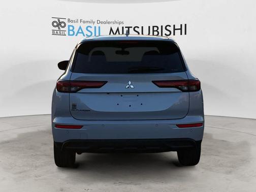 2024 Mitsubishi Outlander ES 2.5 S-AWC