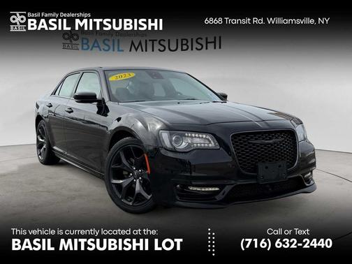 2023 Chrysler 300 Touring