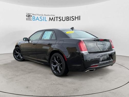 2023 Chrysler 300 Touring