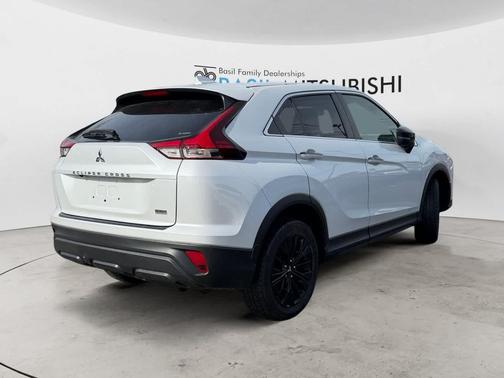 2022 Mitsubishi Eclipse Cross LE