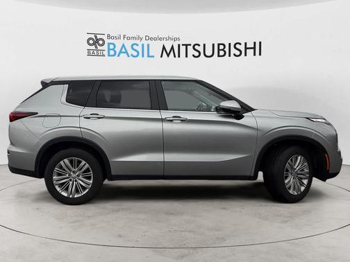 2024 Mitsubishi Outlander ES 2.5 S-AWC