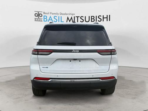 Bright White Clearcoat 2023 Jeep Grand Cherokee 4xe Base