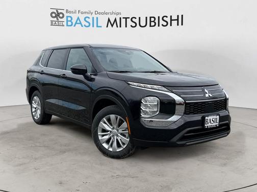 Black Diamond 2026 Mitsubishi Outlander ES S-AWC