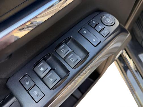 Black 2019 Chevrolet Silverado 2500 LTZ