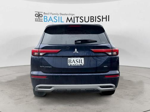 Cosmic Blue Metallic 2024 Mitsubishi Outlander SEL 2.5 S-AWC