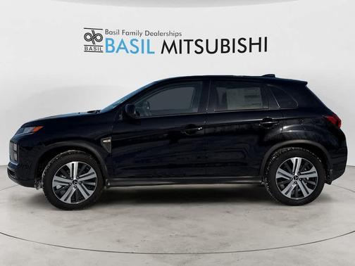 Labrador Black Pearl 2026 Mitsubishi Outlander Sport 2.0 ES