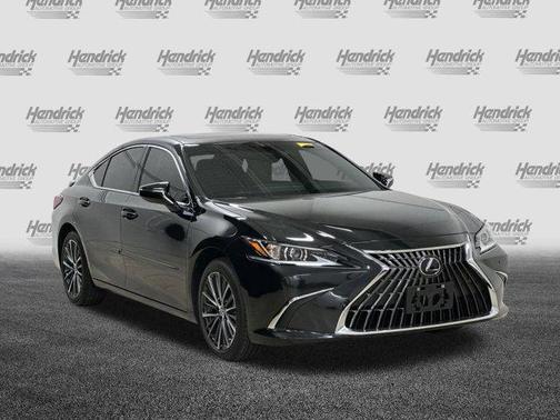2025 Lexus ES 300h Base