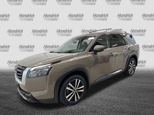 Baja Storm 2025 Nissan Pathfinder Platinum 4WD