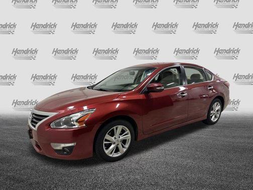 Cayenne Red Metallic 2014 Nissan Altima 2.5 SL