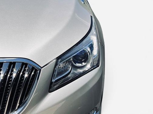 Champagne Silver Metallic 2014 Buick LaCrosse Leather