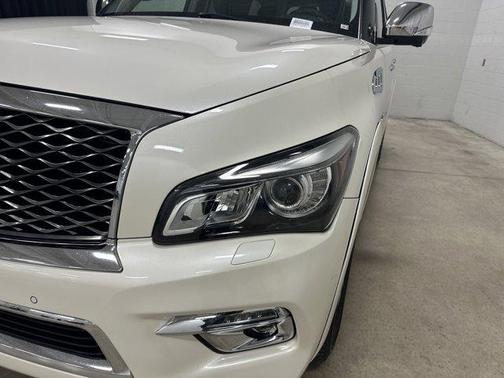2016 INFINITI QX80 Base
