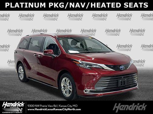 2024 Toyota Sienna Platinum 7 Passenger