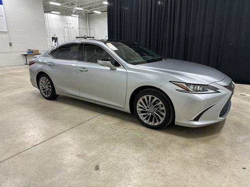 2025 Lexus ES 350 Luxury