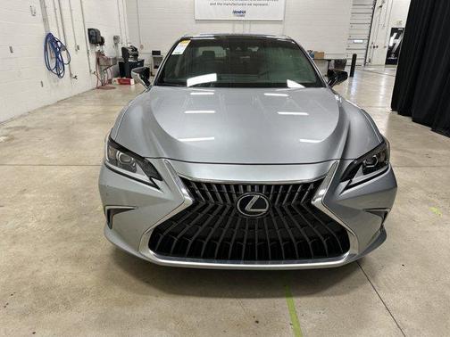 2025 Lexus ES 350 Luxury