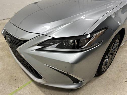 2025 Lexus ES 350 Luxury