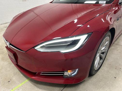 2017 Tesla Model S 75D
