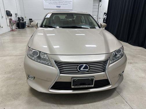2013 Lexus ES 300h Base