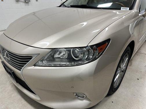 2013 Lexus ES 300h Base