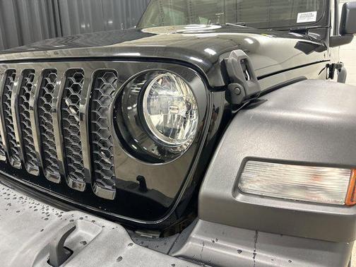 2020 Jeep Gladiator Sport S