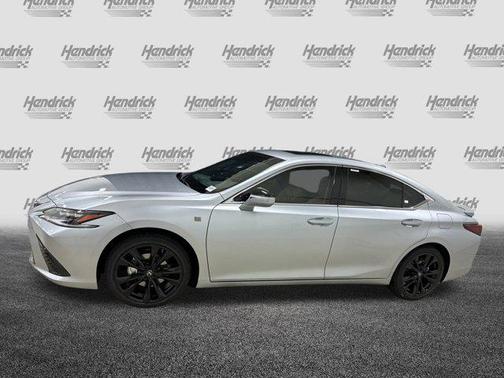 2025 Lexus ES 300h F SPORT Design