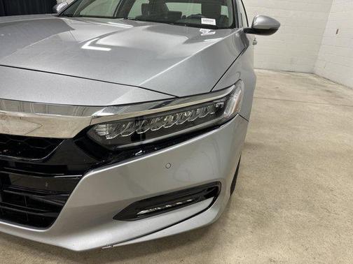 2020 Honda Accord Touring 2.0T