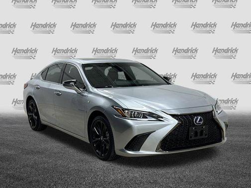 2022 Lexus ES 300h F SPORT