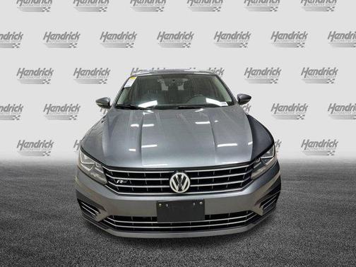 2018 Volkswagen Passat 2.0T R-Line