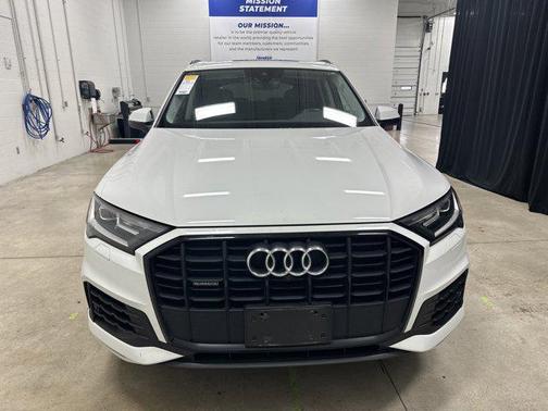 2020 Audi Q7 55 Premium Plus