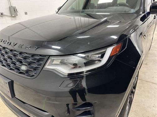 2023 Land Rover Discovery P300 S R-Dynamic