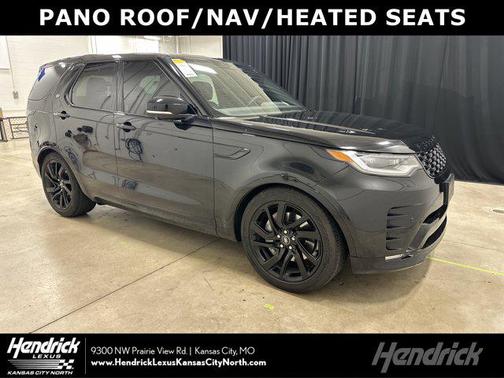 2023 Land Rover Discovery P300 S R-Dynamic