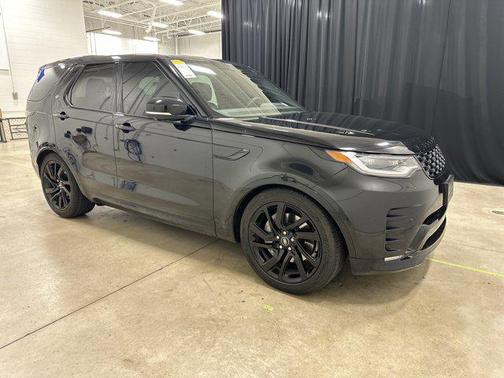 2023 Land Rover Discovery P300 S R-Dynamic
