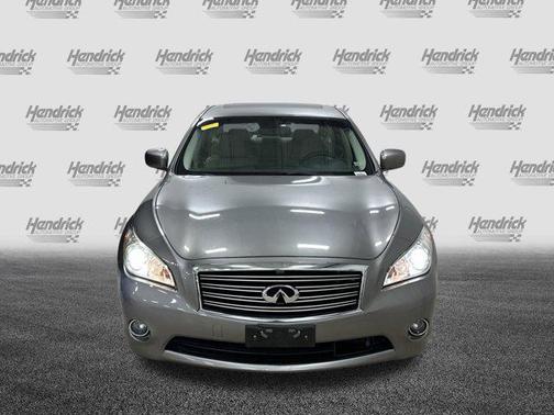 2011 INFINITI M56x Base
